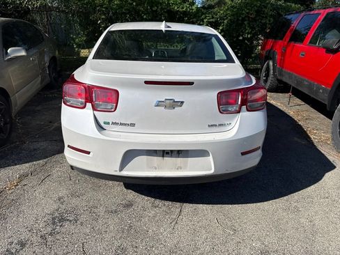 Used 2015 Chevrolet Malibu LT FWD image 6