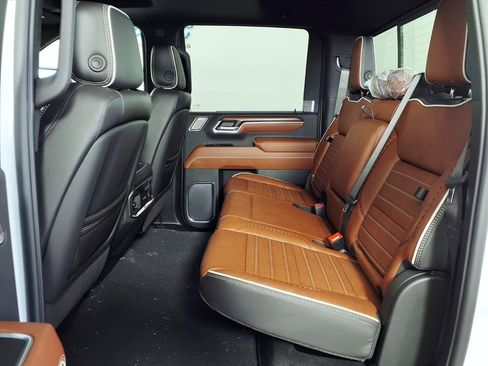 New 2026 GMC Sierra 2500 Denali Ultimate image 9