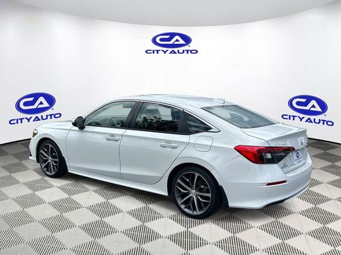 Used 2024 Honda Civic Touring image 6