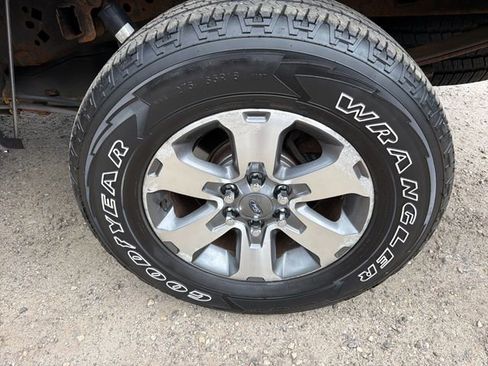 Used 2013 Ford F150 STX w/ Mid Equipment Group AWD/4WD image 26