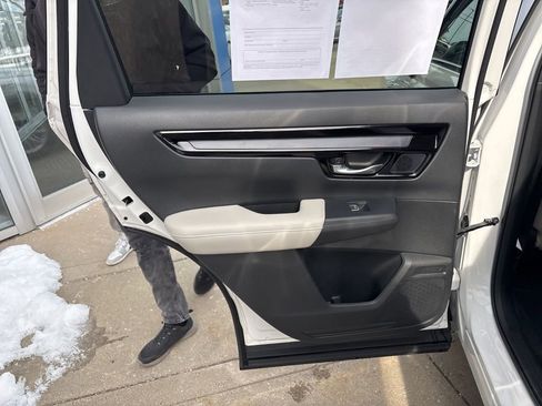 Used 2023 Honda CR-V EX-L image 10