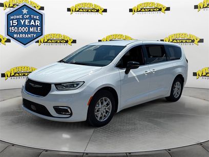 New 2026 Chrysler Pacifica Select