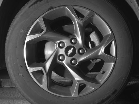 Used 2025 Chevrolet Trax LT w/ LT Convenience Package FWD image 13