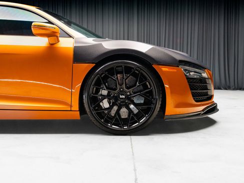 Used 2014 Audi R8 V8 w/ Ceramic Brake Package image 30