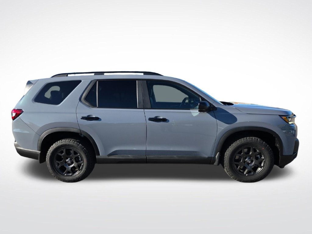 New 2026 Honda Pilot TrailSport image 2