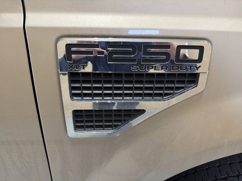 Used 2010 Ford F250 XL image 9