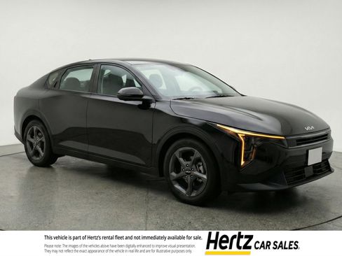 Used 2025 Kia K4 FWD image 1
