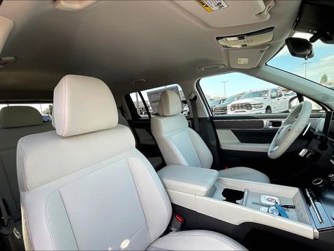 New 2026 Hyundai Santa Fe SE image 20