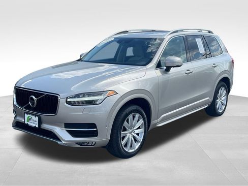 Used 2016 Volvo XC90 T6 Momentum w/ Momentum Plus Package AWD/4WD image 3