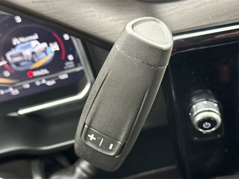 Used 2024 GMC Sierra 2500 AT4 w/ AT4 Premium Plus Package image 34