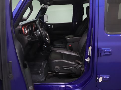 Certified 2018 Jeep Wrangler Unlimited Rubicon AWD/4WD image 8