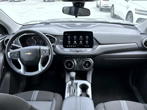 Used 2025 Chevrolet Blazer LT AWD/4WD image 13