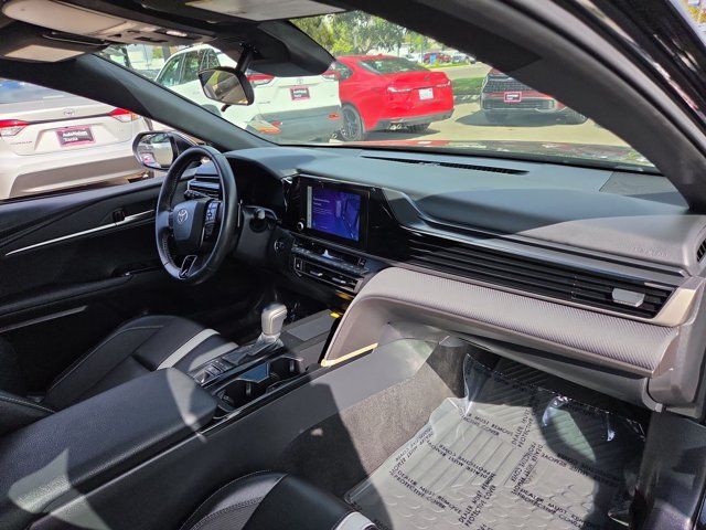 Used 2025 Toyota Camry SE FWD image 19