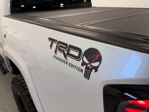 Used 2022 Toyota Tacoma TRD Sport w/ Technology Package AWD/4WD image 24