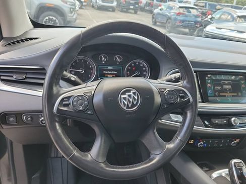 Used 2019 Buick Enclave Premium w/ Experience Buick Package FWD image 18