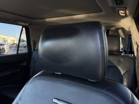 Used 2019 Ford Expedition Max Platinum image 23