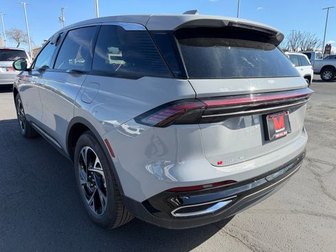 New 2026 Lincoln Nautilus Premier w/ Equipment Group 102A image 5