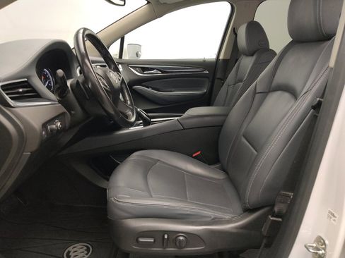 Used 2020 Buick Enclave Essence w/ Sport Touring Edition image 17