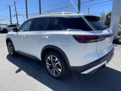 Certified 2025 INFINITI QX60 Luxe w/ Vision Package AWD/4WD image 5