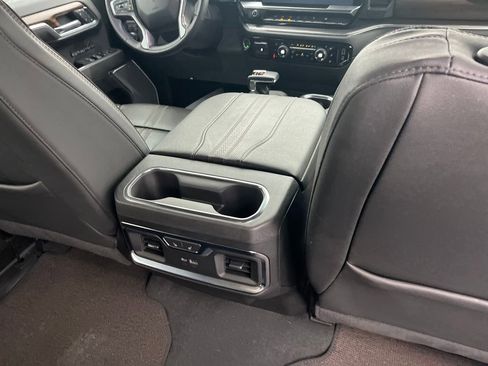 Used 2023 Chevrolet Silverado 1500 High Country w/ Technology Package image 28