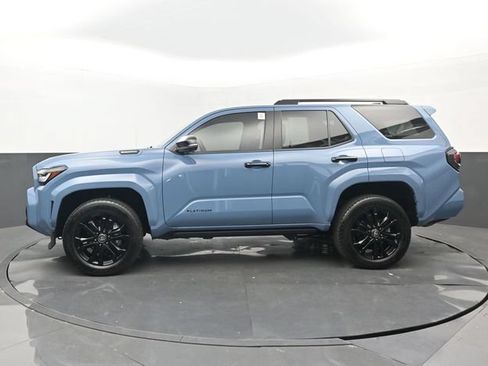 Used 2025 Toyota 4Runner Platinum AWD/4WD image 22