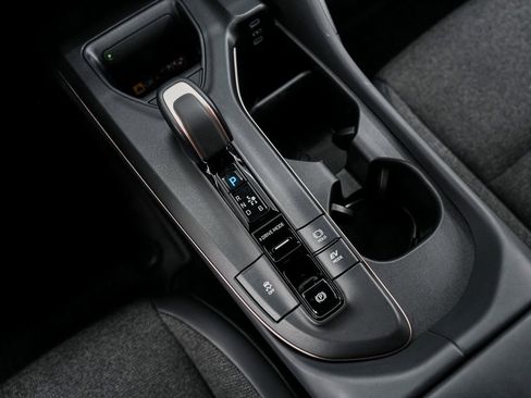 Used 2023 Toyota Crown XLE image 28