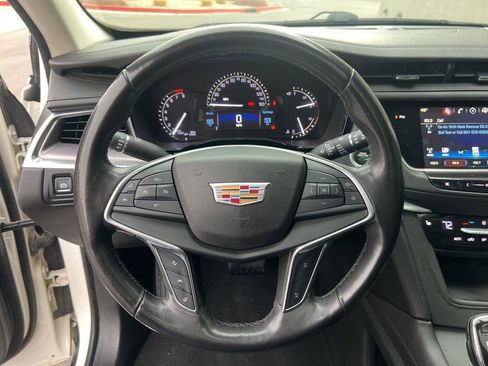 Used 2018 Cadillac XT5 Luxury w/ Driver Awareness Package image 12