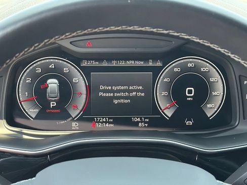 Used 2023 Audi Q8 Prestige AWD/4WD image 29