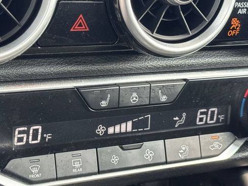 Used 2025 Nissan Sentra SR w/ SR Premium Package FWD image 21
