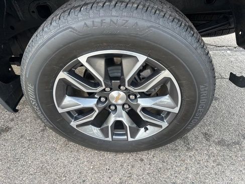Used 2024 Chevrolet Silverado 1500 LT image 13