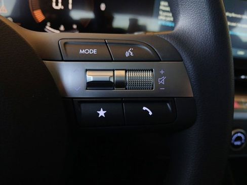 New 2026 Hyundai Kona SE FWD image 18
