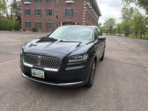 Used 2023 Lincoln Nautilus Reserve w/ Equipment Group 201A AWD/4WD image 4