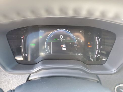Certified 2025 Toyota Corolla SE w/ SE Premium Package FWD image 23