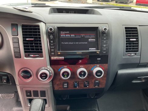 Used 2013 Toyota Tundra Platinum AWD/4WD image 22