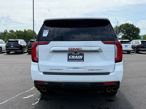 Used 2022 GMC Yukon XL Denali AWD/4WD image 6