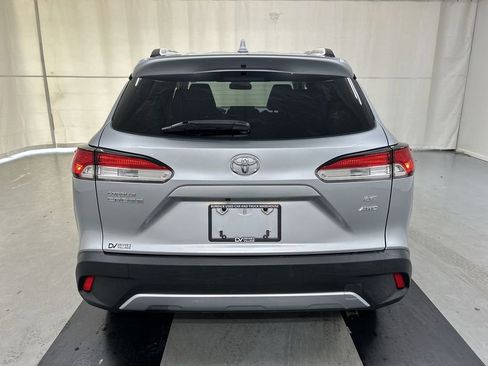 Used 2023 Toyota Corolla Cross LE w/ Moonroof Package image 21