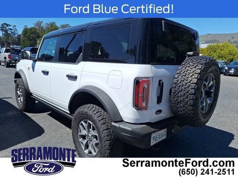 Used 2025 Ford Bronco Badlands AWD/4WD image 4