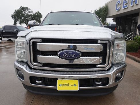 Used 2015 Ford F250 XLT w/ XLT Premium Package image 2