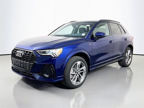 New 2025 Audi Q3 2.0T Premium image 3