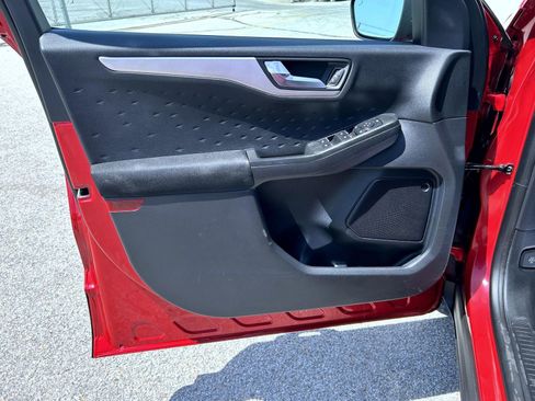 Used 2020 Ford Escape SE AWD/4WD image 9