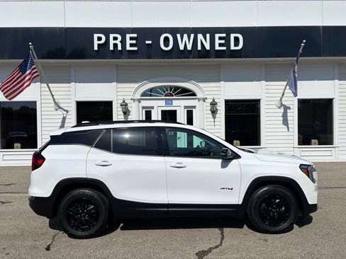 Certified 2022 GMC Terrain AT4 w/ Infotainment Package II AWD/4WD image 4