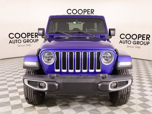 Used 2019 Jeep Wrangler Unlimited Sahara image 10