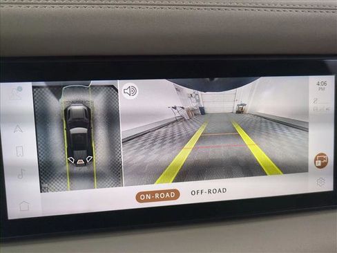 Used 2022 Land Rover Defender 110 X-Dynamic SE image 14