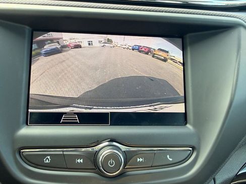 Used 2021 Chevrolet TrailBlazer LS FWD image 45