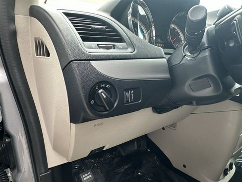 Used 2016 Dodge Grand Caravan SE w/ Quick Order Package 29E SE FWD image 53