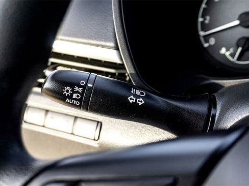 Used 2024 Nissan Altima 2.5 S image 19