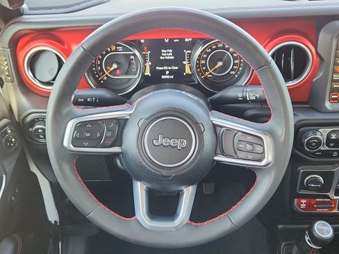 Used 2023 Jeep Gladiator Rubicon w/ LED Lighting Group AWD/4WD image 18
