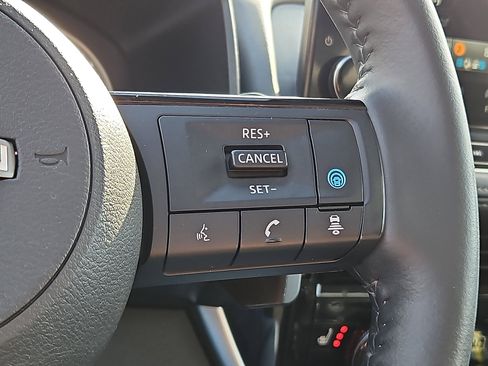 Certified 2023 Nissan Rogue SL w/ SL Premium Package image 22