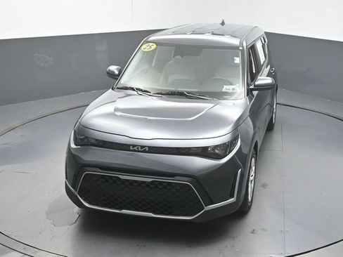 Used 2025 Kia Soul LX FWD image 42