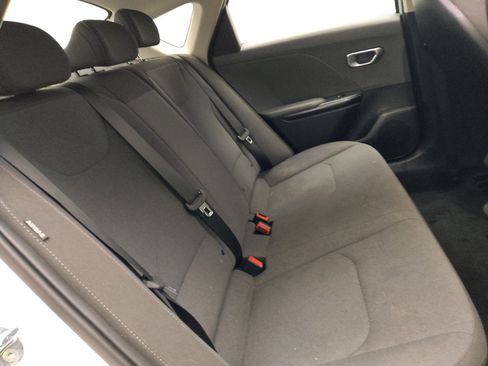 Used 2025 Kia K4 FWD image 19